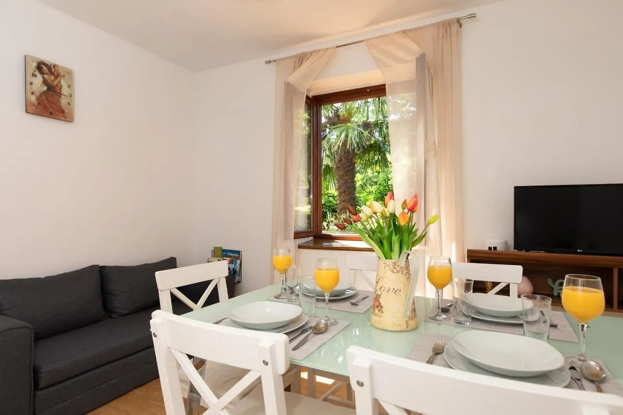 Apartment Lora Crikvenica