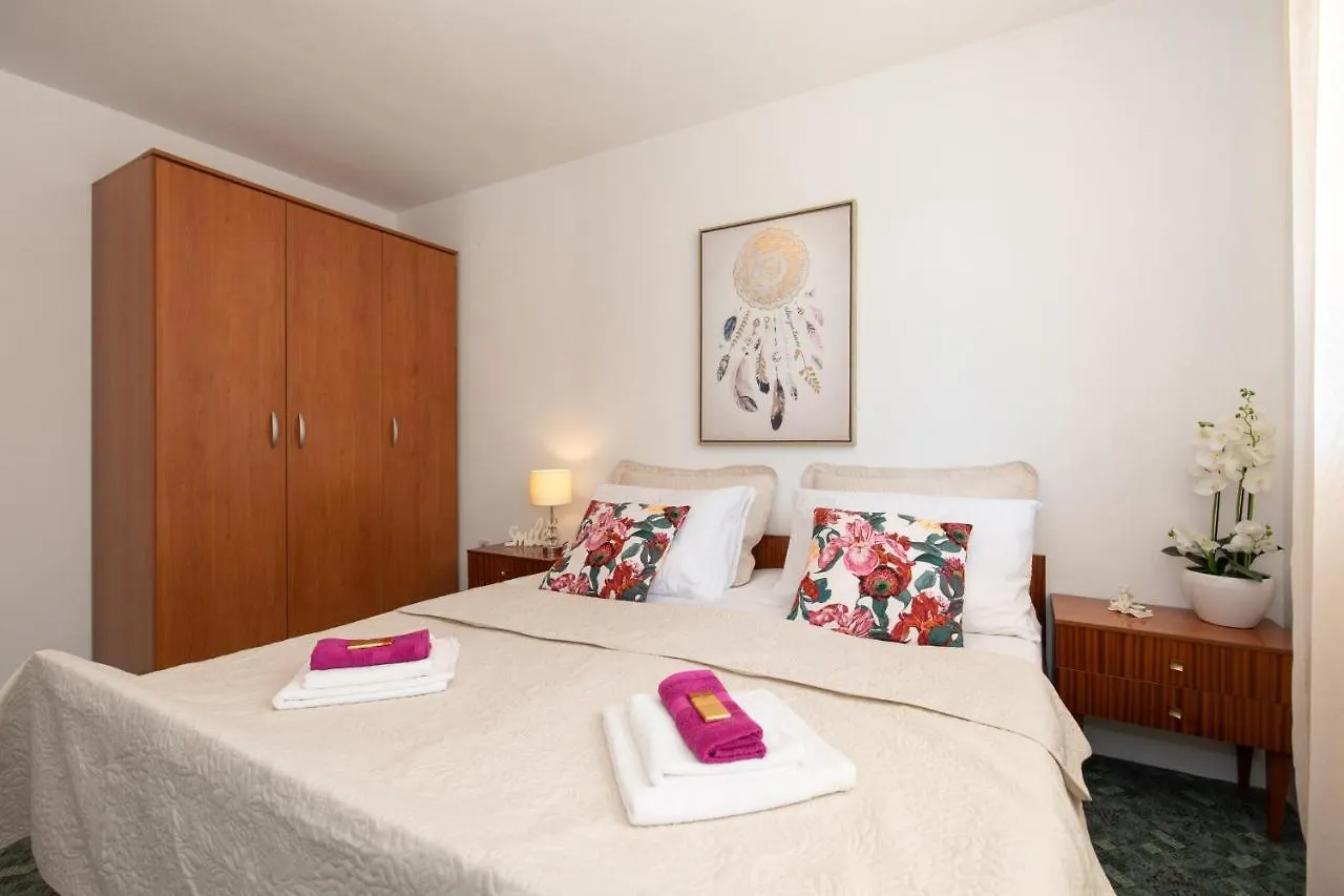 Apartment Lora Crikvenica